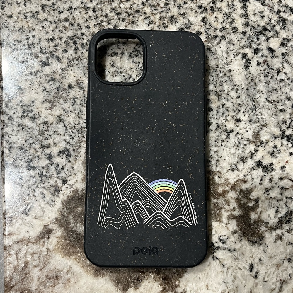 Pela Case- iPhone 13